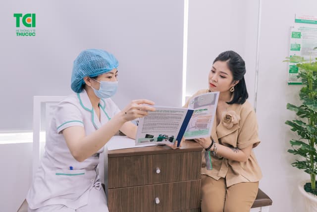 MC Hoàng Linh – Khám sức khỏe tại Bệnh viện Thu Cúc