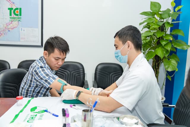 Khám sức khỏe Công ty cổ phần đầu tư &amp; thương mại dịch vụ viễn thông Việt Vương