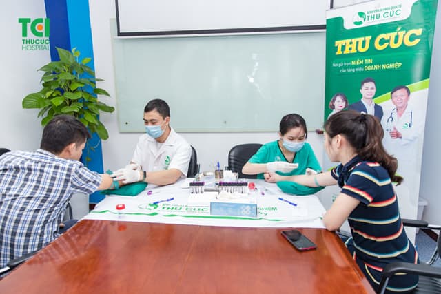 Khám sức khỏe Công ty cổ phần đầu tư &amp; thương mại dịch vụ viễn thông Việt Vương