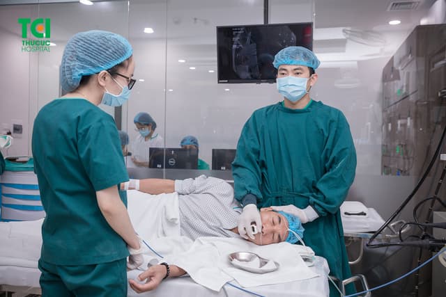 Khách hàng khám tổng quát và TSUT toàn diện nâng cao VIP 7