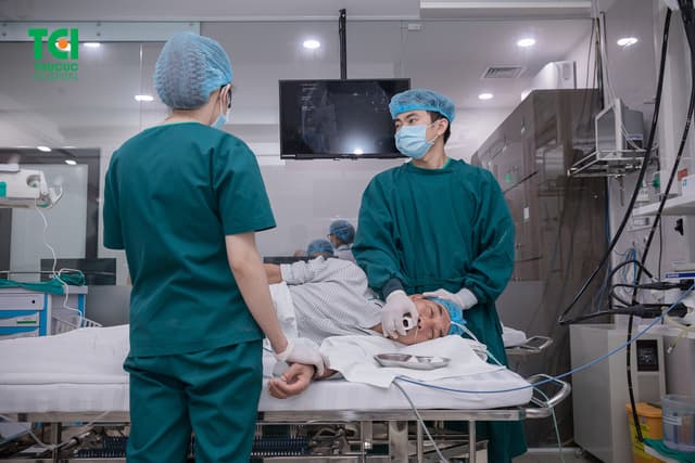 Khách hàng khám tổng quát và TSUT toàn diện nâng cao VIP 7