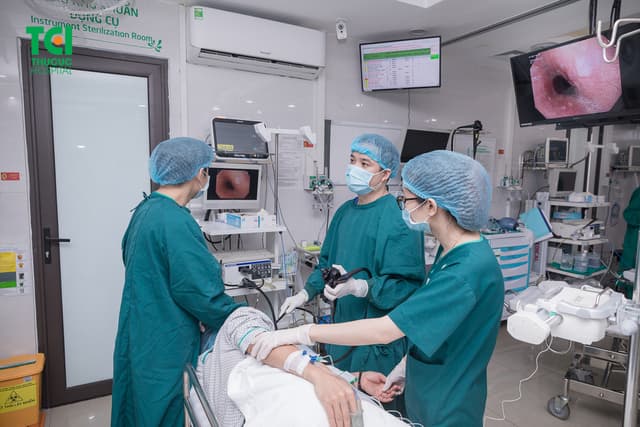 Khách hàng khám tổng quát và TSUT toàn diện nâng cao VIP 7