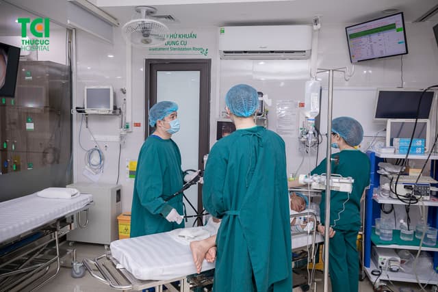 Khách hàng khám tổng quát và TSUT toàn diện nâng cao VIP 7