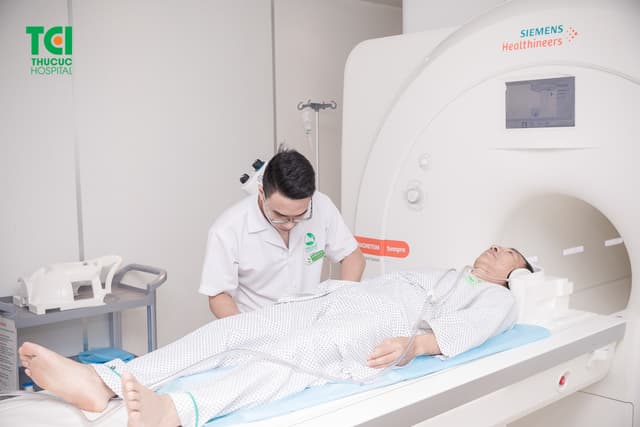 Khách hàng khám tổng quát và TSUT toàn diện nâng cao VIP 7