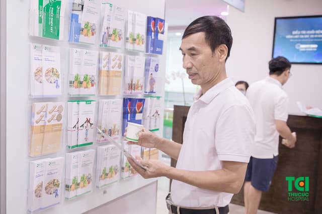 Khách hàng khám tổng quát và TSUT toàn diện nâng cao VIP 7