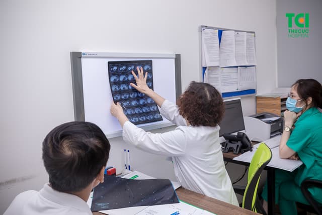 Khách hàng khám tổng quát và TSUT toàn diện nâng cao VIP 7