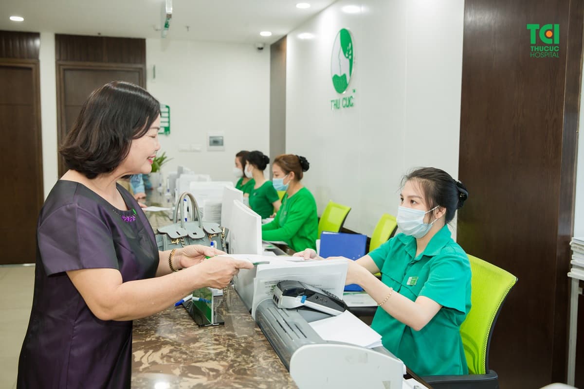 Khám sức khỏe cần mang theo những gì