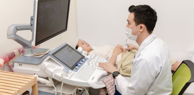 Mẹ bầu bị máu tụ dưới màng đệm có nguy hiểm không?