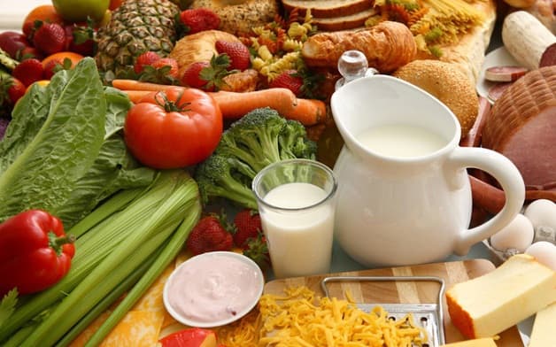 Xây dựng chế độ ăn uống, dinh dưỡng hợp lý cho người bệnh sau phẫu thuật lấy sỏi thận