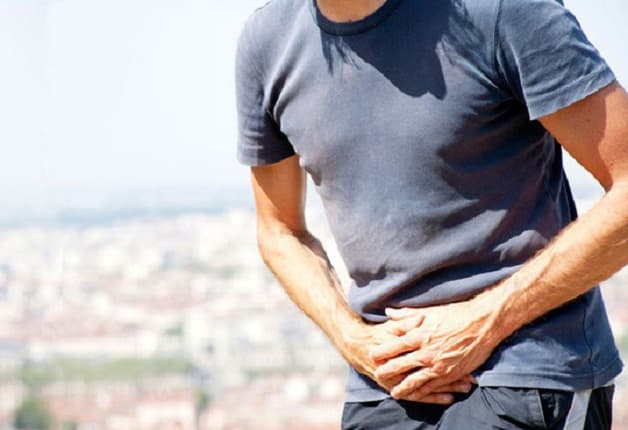 Tiểu rắt, tiểu buốt, tiểu ra máu kéo dài là biểu hiện đặc trưng của sỏi tiết niệu bệnh học