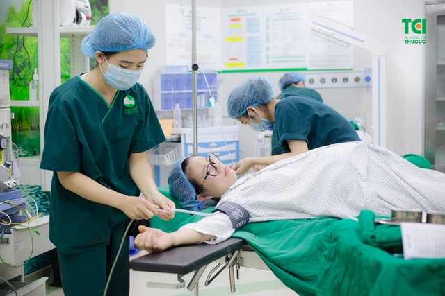 Hành trình đón con trai đầy hạnh phúc của mẹ Trần Thị Lương