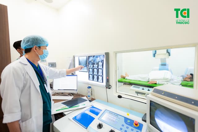 Tán sỏi ngoài cơ thể không đau, không mổ, không nằm viện