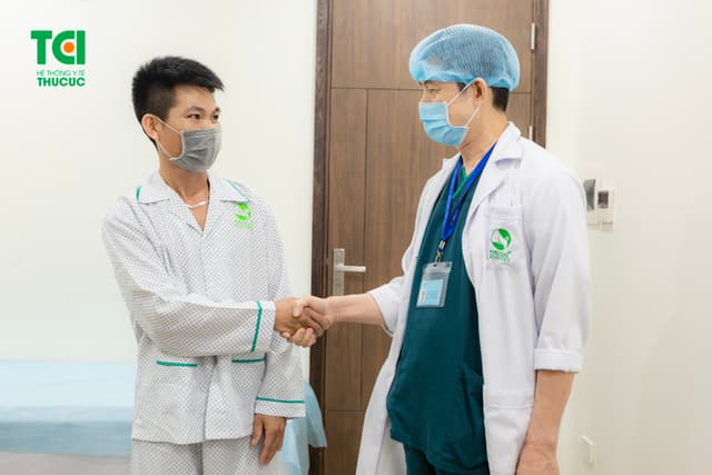 Tán sỏi ngoài cơ thể không đau, không mổ, không nằm viện