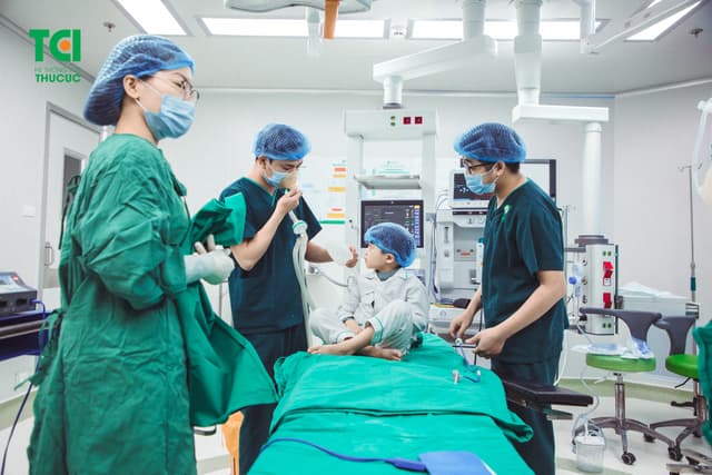 Phẫu thuật cắt Amidan, Nạo VA thế hệ mới không đau cho trẻ nhỏ