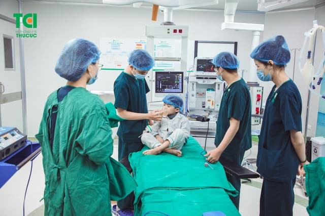 Phẫu thuật cắt Amidan, Nạo VA thế hệ mới không đau cho trẻ nhỏ