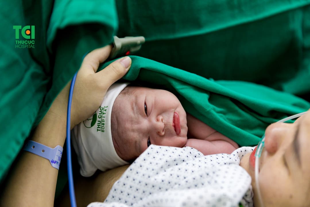 Biểu cảm đáng yêu khi chào đời của bé Nguyễn Ngọc Tuệ Anh