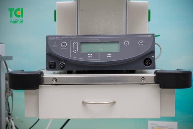 Trang thiết bị y tế hiện đại, máy móc tối tân