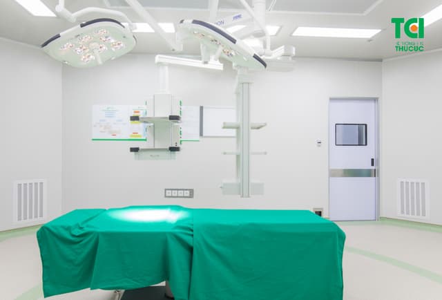 Hệ thống phòng mổ vô khuẩn một chiều hiện đại