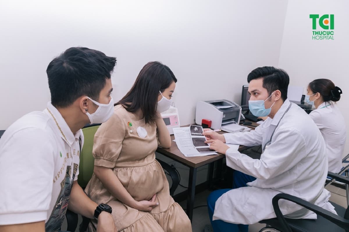 Các mốc khám thai IVF mà mẹ cần lưu ý