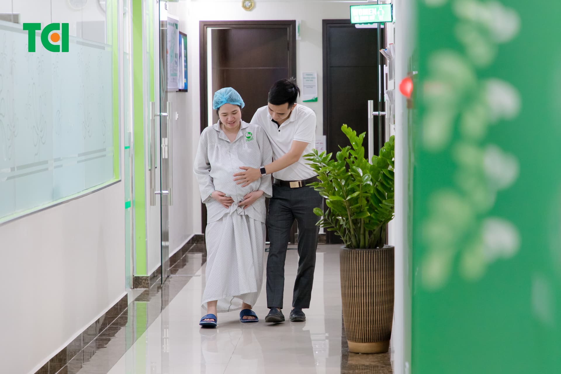 Cơ thể mẹ bầu ở tuần 40 của thai kỳ sẽ cảm nhận rõ nhất những thay đổi