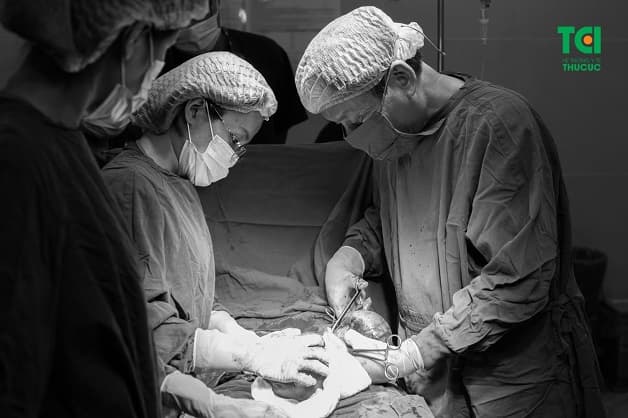 Chị Thủy được phẫu thuật bóc các khối u xơ ở tử cung