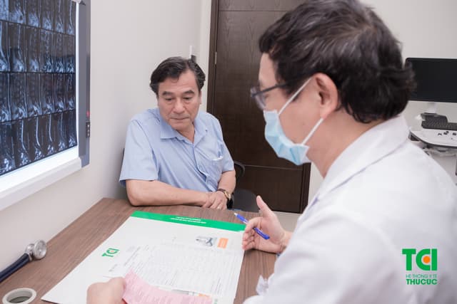 Trải nghiệm dịch vụ khám sức khỏe tại Thu Cúc TCI cùng NSND Mạnh Cường