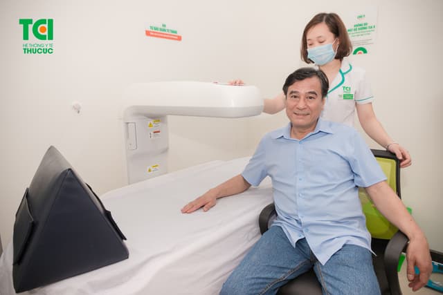 Trải nghiệm dịch vụ khám sức khỏe tại Thu Cúc TCI cùng NSND Mạnh Cường