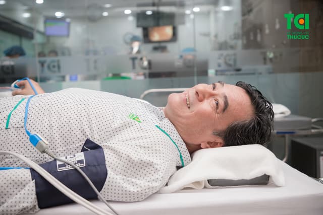 Trải nghiệm dịch vụ khám sức khỏe tại Thu Cúc TCI cùng NSND Mạnh Cường