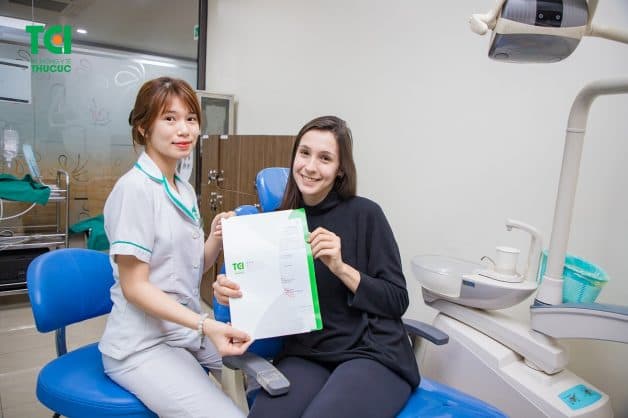 Trước khi có ý định mang thai, bạn nên đi thăm khám răng miệng tổng quát để kiểm tra và xử lý kịp thời khi có vấn đề bất thường