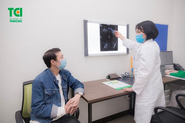 khám đau đỉnh đầu cùng chuyên gia nội thần kinh