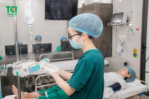 Người bệnh có trải nghiệm êm ái nhờ nội soi dạ dày - đại tràng không đau