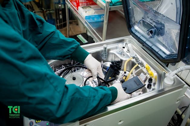 Dây nội soi được khử khuẩn mức độ cao sau mỗi ca thực hiện nội soi dạ dày - đại tràng