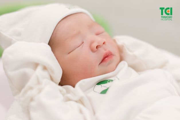 Một giấc ngủ ngon sẽ giúp tuyến yên sản sinh ra hormone tăng trưởng, giúp con phát triển cả thể lực và trí lực.