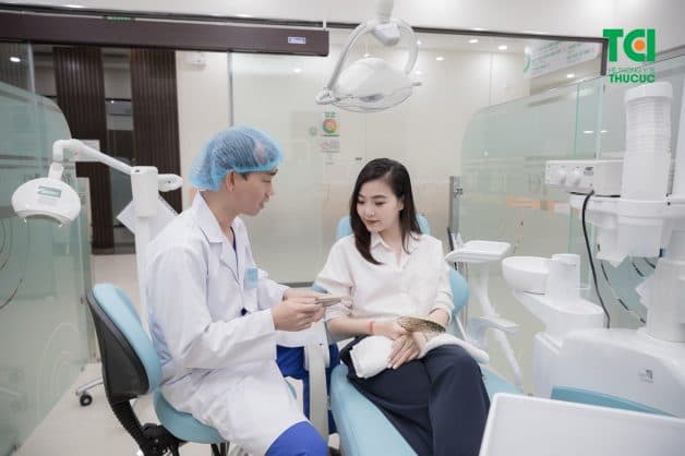 Thời gian đầu, người bệnh cần đến cơ sở nha khoa thường xuyên (khoảng 3 - 6 tuần/lần)