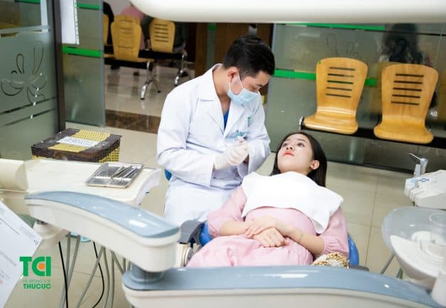 triệu chứng viêm quanh cuống răng