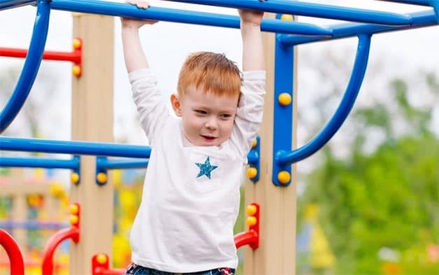 Các hoạt động vui chơi giúp trẻ ăn ngon miệng và có giấc ngủ ngon vào buổi tối.