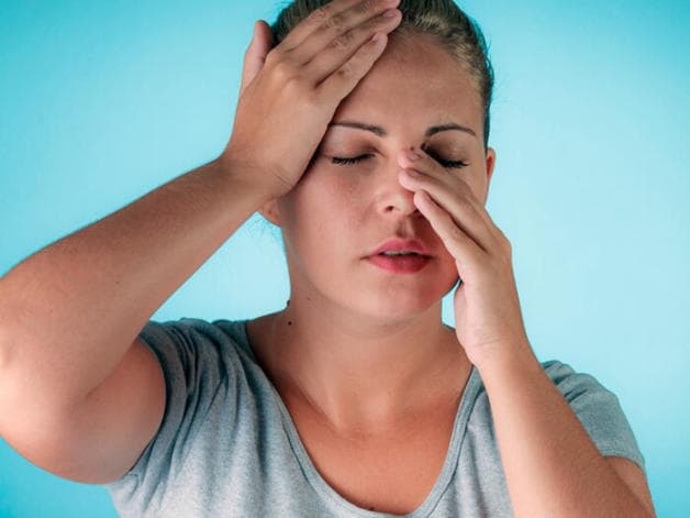 triệu chứng vẹo vách ngăn mũi