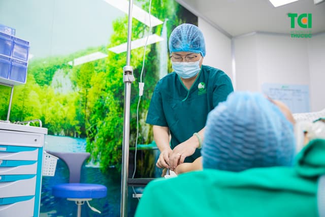 Phẫu thuật ung thư tuyến giáp tại Bệnh viện Thu Cúc