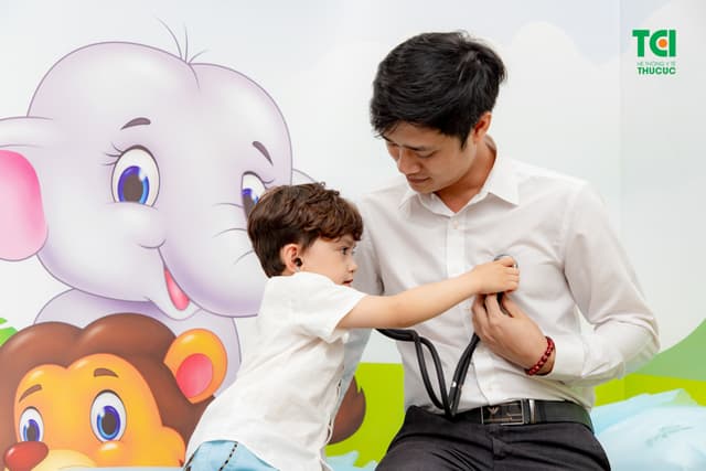 Khám sức khoẻ tổng quát cho bé 4 tuổi
