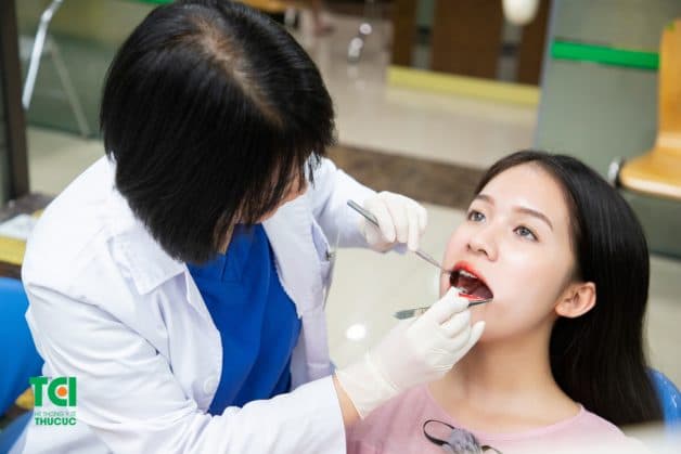 Cần khám răng định kỳ tối thiểu 6 tháng/lần để đảm bảo răng miệng khỏe mạnh