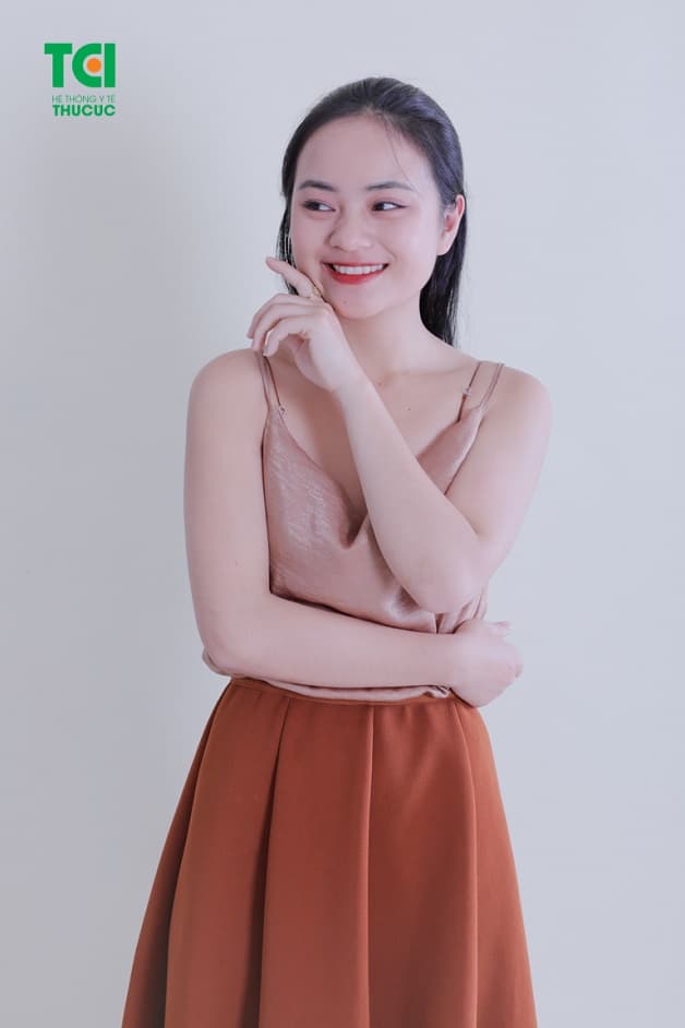 Khách hàng hài lòng khi thực hiện Trồng thăng Implant tại Hệ thống Y tế Thu Cúc TCI