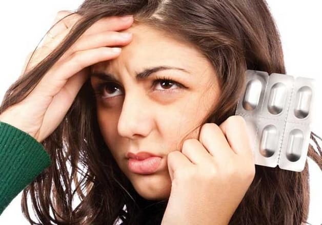 Đau đầu thường xuyên là nguy cơ dẫn tới nhiều căn bệnh nguy hiểm. Vì thế, tìm hiểu cách điều trị đau đầu thường xuyên ngay từ bây giờ là rất cần thiết với mỗi người.