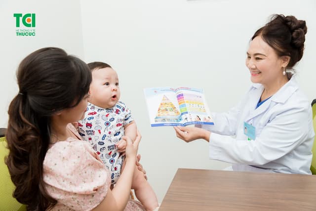Kinh nghiệm cho trẻ đi khám dinh dưỡng mẹ cần biết 