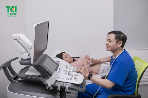 kiểm tra sức khỏe trước khi kết hôn