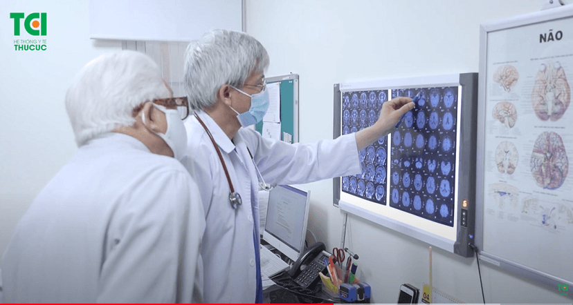 NSUT Đức Trung phát hiện thoái hóa não chất trắng nhờ khám Nội thần kinh tại Thu Cúc TCI
