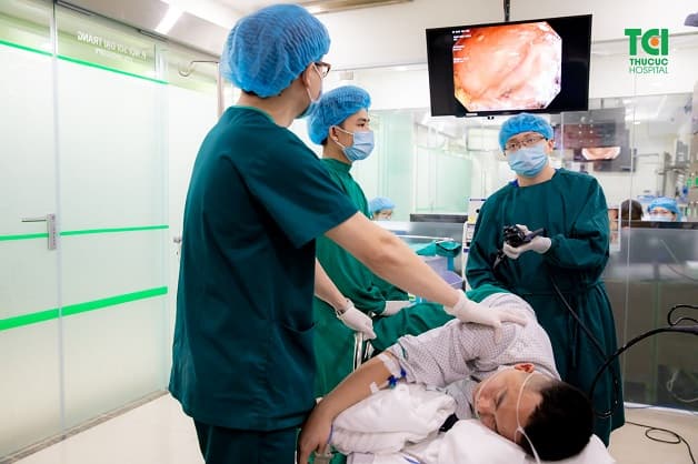 Thực hiện quy trình nội soi đại tràng