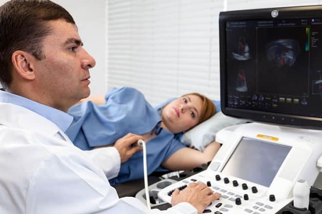 siêu âm tim cản quang