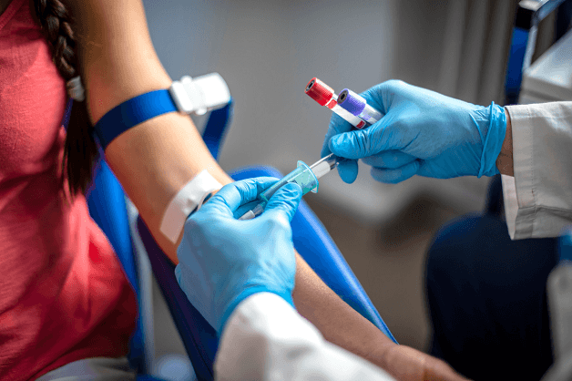 Tuyệt đối không dùng chung kim tiêm với người khác