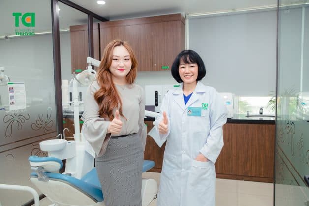 Niềng răng mặt trong đòi hỏi phải được thực hiện ở các cơ sở nha khoa uy tín với đội ngũ y bác sĩ tay nghề cao