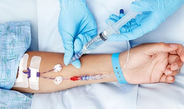 Trong một số trường hợp chụp cộng hưởng từ cần tiêm thuốc tương phản từ